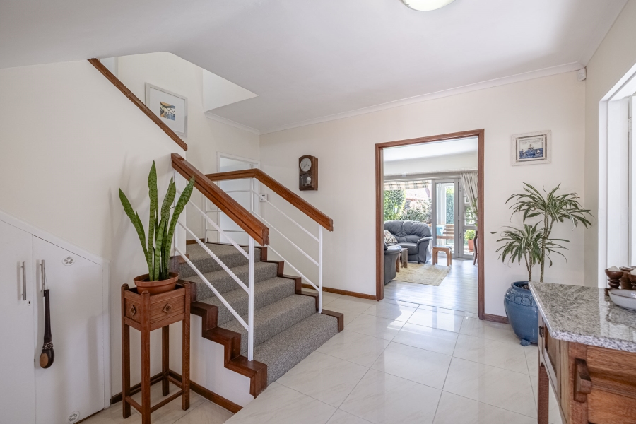 4 Bedroom Property for Sale in Summerstrand Eastern Cape